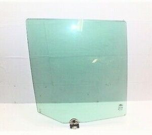 LANDROVER DISCOVERY 3 2.7TDV6 OSR DOOR GLASS (RIGHT REAR)
